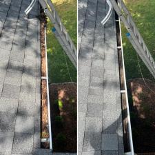 High-Quality-Gutter-Cleaning-in-Charlottesville-VA 1