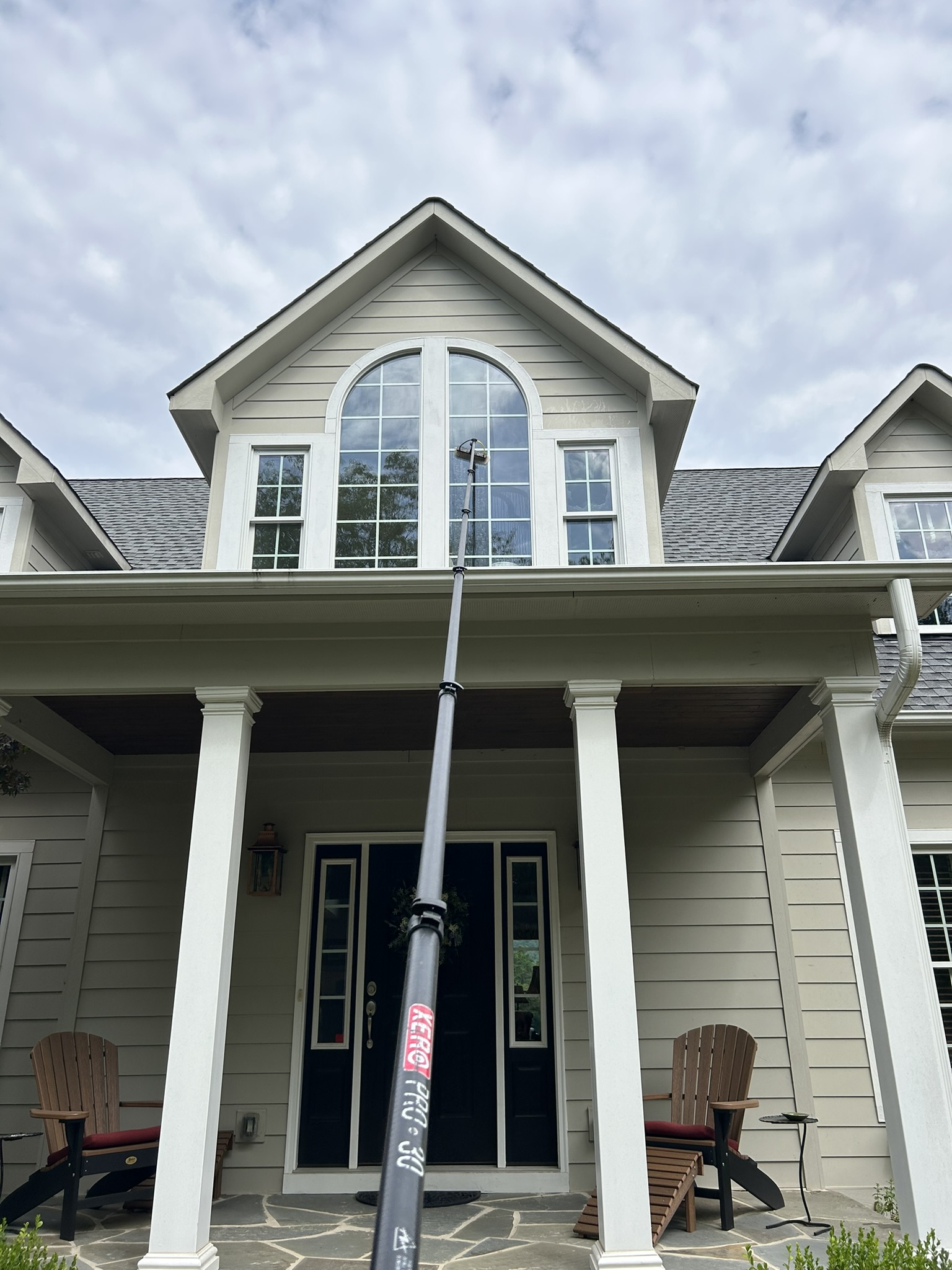 Top Notch Window Cleaning in Nellysford, VA 1